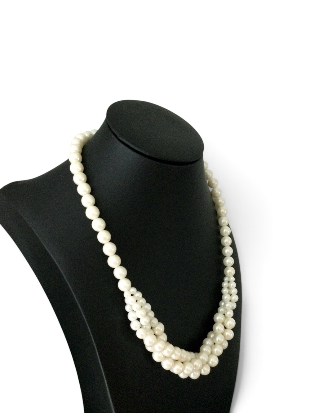 Vintage 1993 Avon “Portraits of Love” Faux Pearl Triple‑Strand Braided Necklace - Picture 6 of 11
